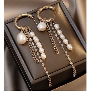🆕 Elegant Gold and Pearl Drop Earrings